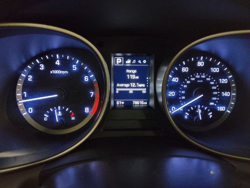 Used 2018 Hyundai Santa Fe Sport image 23