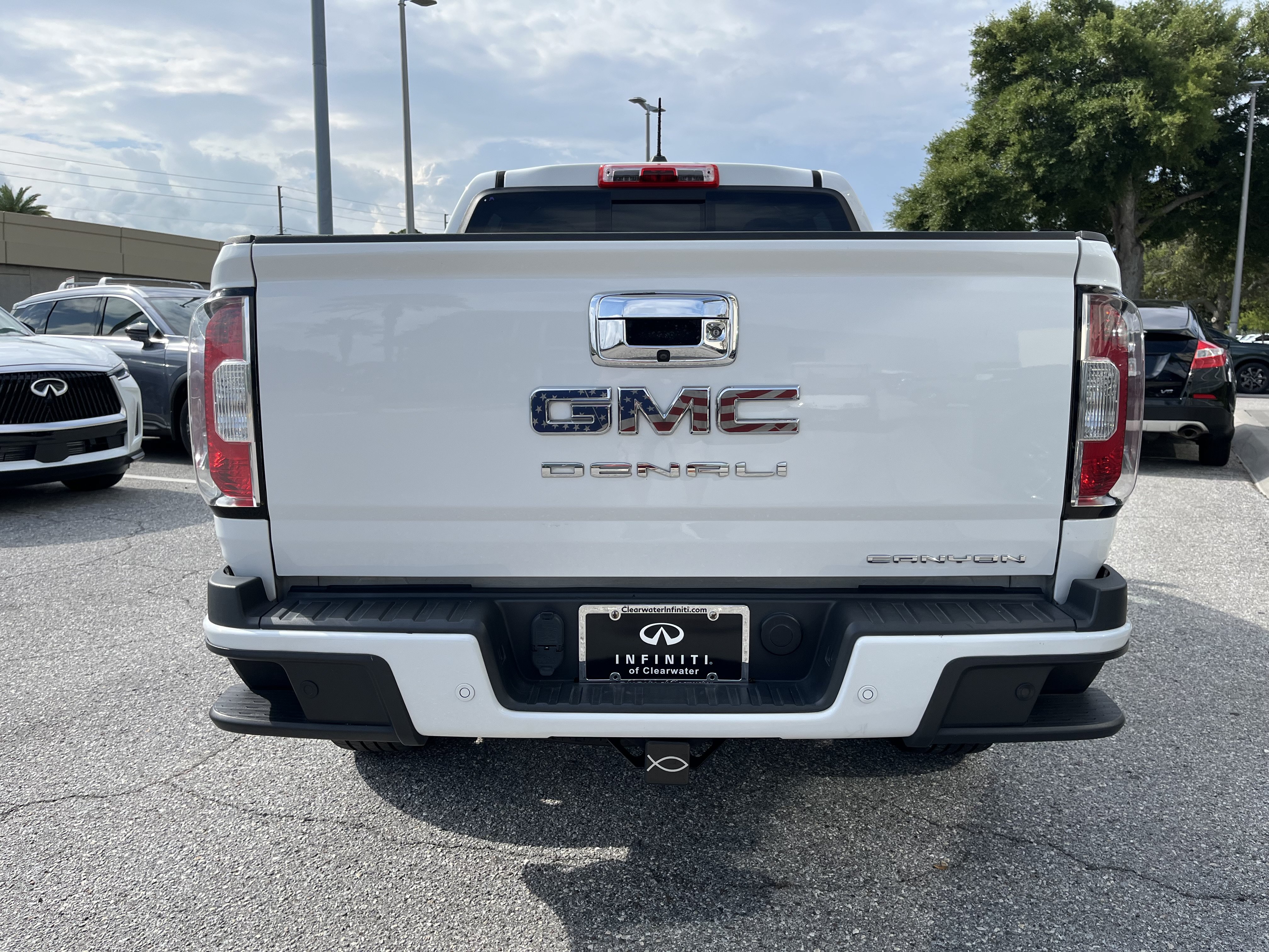 Used 2022 GMC Canyon Denali RWD image 7