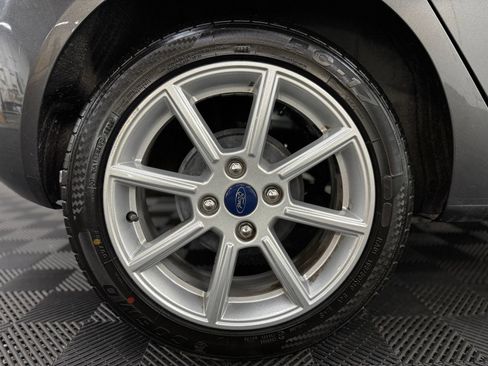 Used 2019 Ford Fiesta SE w/ Equipment Group 201A FWD image 9