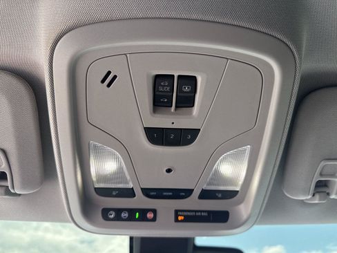 Used 2019 Chevrolet Impala Premier w/ Premier Confidence Package FWD image 28