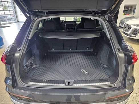 New 2025 Audi Q5 Prestige image 16
