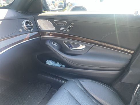 Used 2018 Mercedes-Benz S 560 4MATIC Sedan image 13