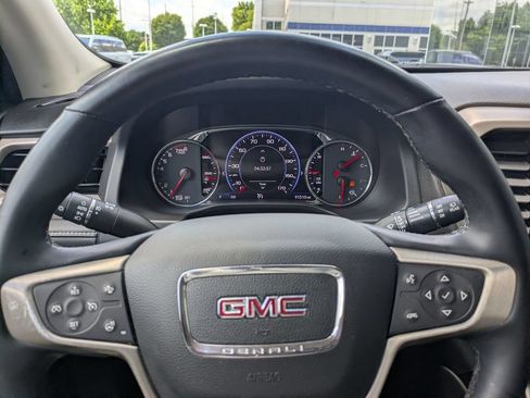 Used 2023 GMC Acadia Denali w/ Black Diamond Edition FWD image 15