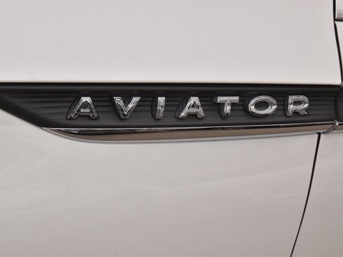 Certified 2023 Lincoln Aviator Reserve w/ Elements Package Plus image 42