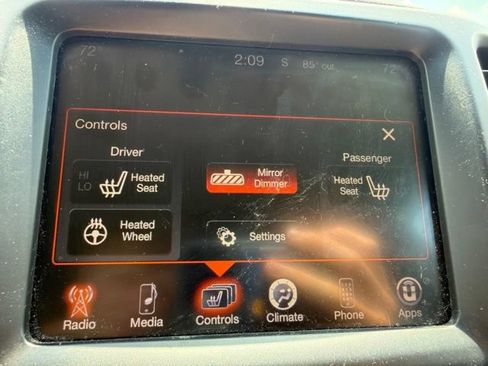 Used 2015 Jeep Cherokee Latitude w/ Comfort/Convenience Group AWD/4WD image 30