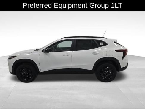 New 2026 Chevrolet Trax LT w/ Driver Confidence Package image 2