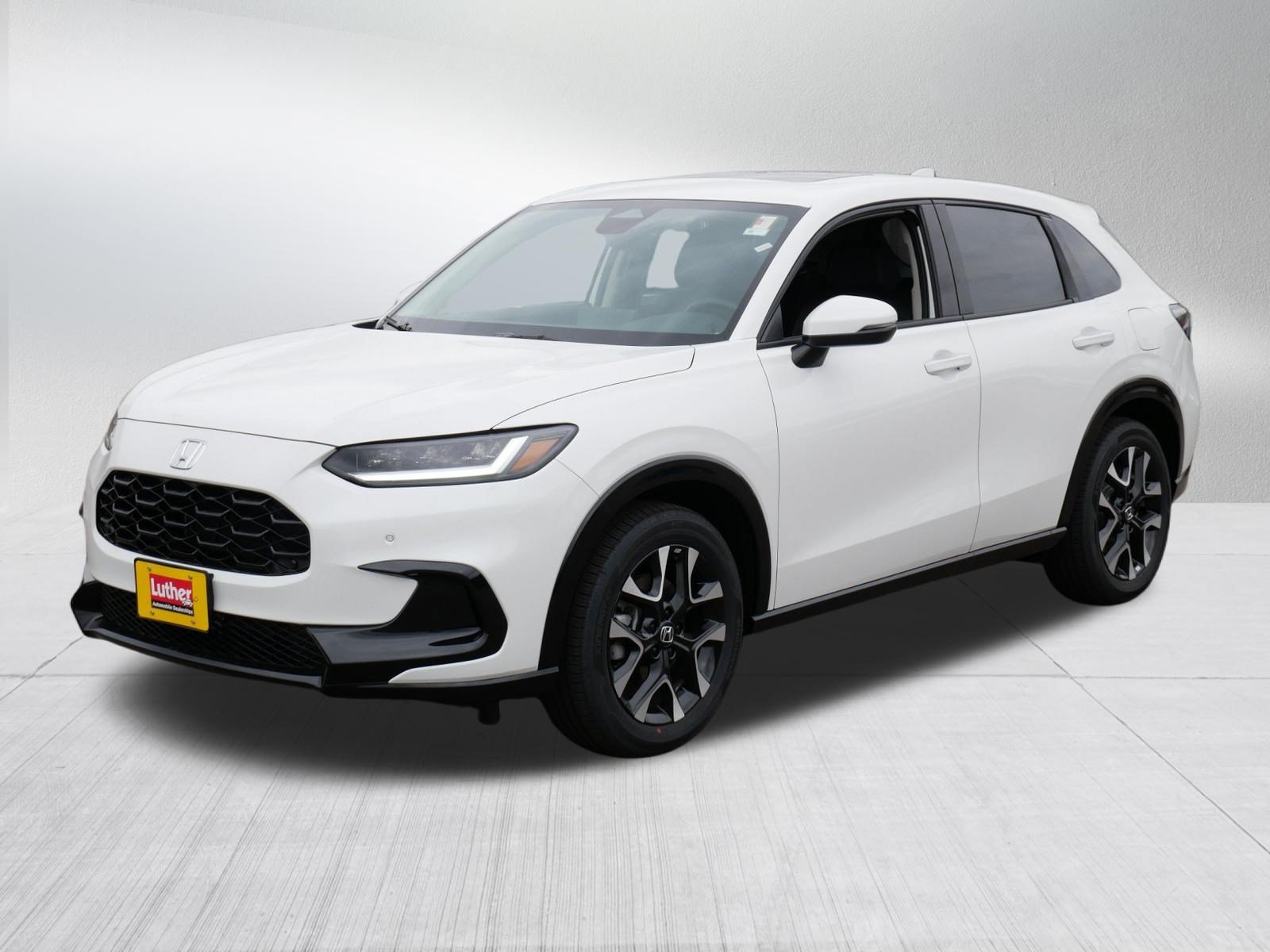 Used 2027 Honda HR-V EX-L image 3