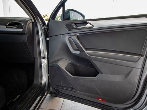Used 2023 Volkswagen Tiguan S image 18