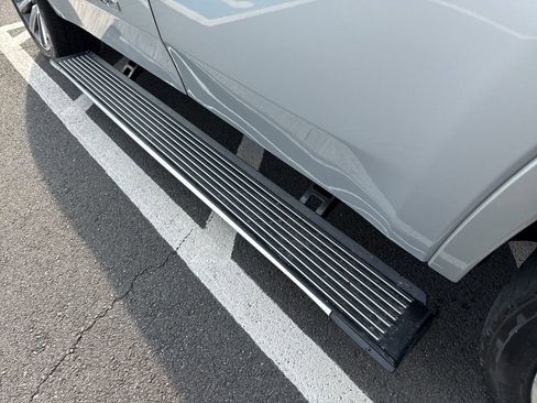 Used 2022 Jeep Grand Wagoneer Series I w/ Flexible Seating Group image 15