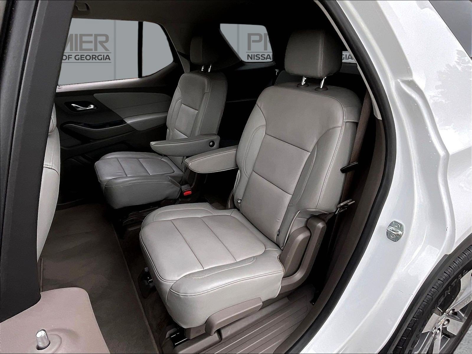 Used 2020 Chevrolet Traverse LT w/ LT Premium Package FWD image 24