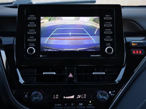 Used 2022 Toyota Camry SE FWD image 38