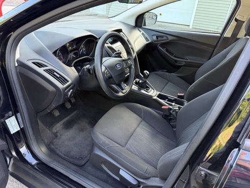 Used 2018 Ford Focus S FWD image 21