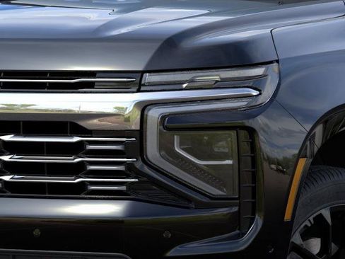 New 2026 Chevrolet Suburban Premier AWD/4WD image 10