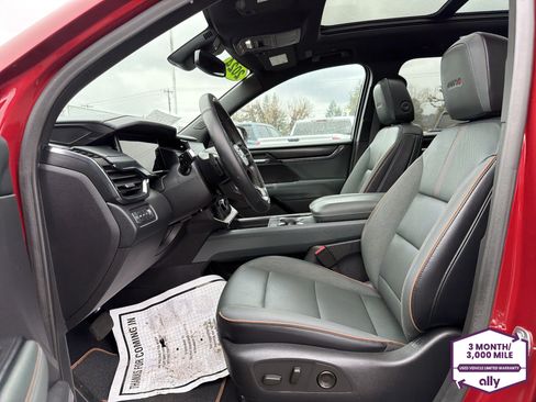 Used 2024 GMC Acadia AT4 w/ Luxury Package image 10