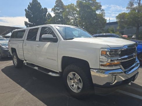 Used 2018 Chevrolet Silverado 1500 LT w/ All Star Edition AWD/4WD image 2