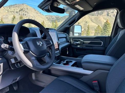 New 2025 RAM 2500 Big Horn AWD/4WD image 23