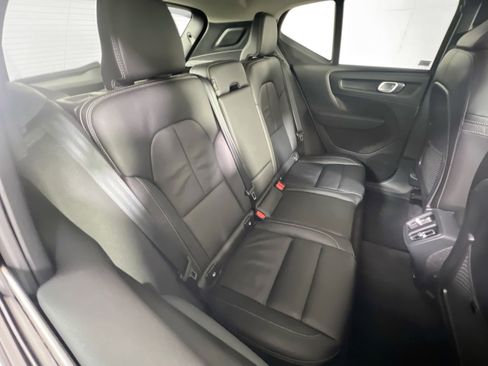 Used 2023 Volvo XC40 B5 Plus w/ Driver Assist Package image 27