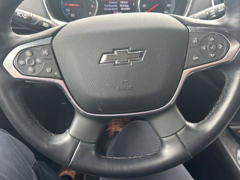 Used 2023 Chevrolet Traverse RS AWD/4WD image 12