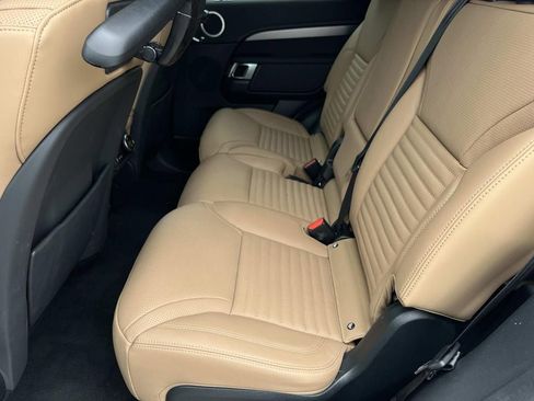 New 2026 Land Rover Discovery Limited Edition AWD/4WD image 36