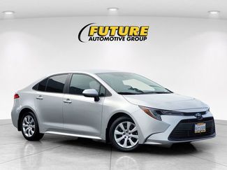 Used 2025 Toyota Corolla LE video 1