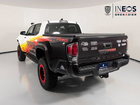 Used 2018 Toyota Tacoma TRD Pro AWD/4WD image 3