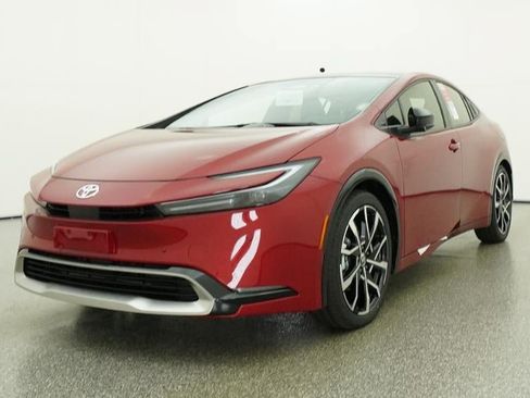 New 2026 Toyota Prius Plug-In Hybrid FWD image 32