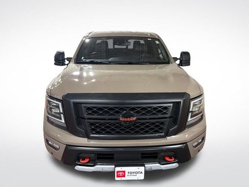 Used 2021 Nissan Titan PRO-4X w/ Pro-4x Convenience Package image 8