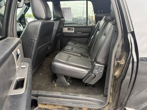 Used 2016 Ford Expedition EL XLT w/ Equipment Group 202A AWD/4WD image 16