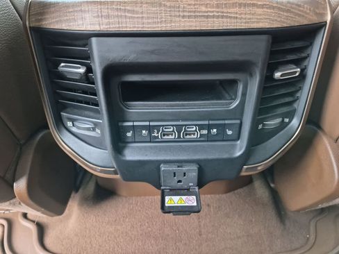 Used 2019 RAM 1500 Limited AWD/4WD image 39