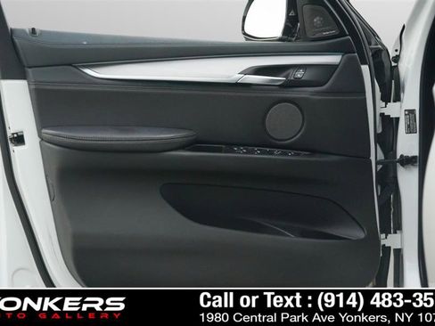 Used 2019 BMW X6 xDrive50i w/ M Sport Package image 25