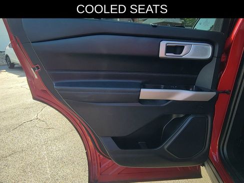 Used 2023 Ford Explorer Limited w/ Limited Technology Package AWD/4WD image 13