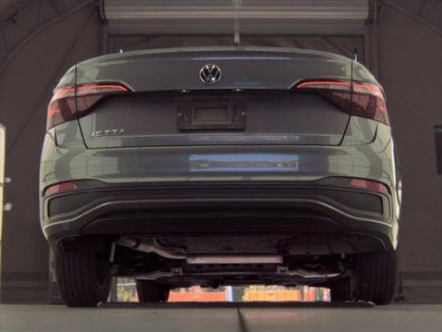Used 2024 Volkswagen Jetta S FWD image 9
