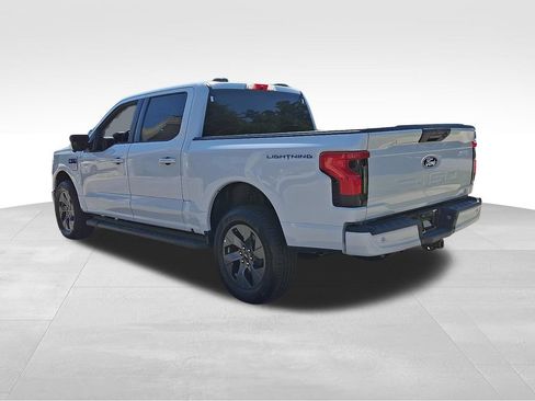 Used 2025 Ford F150 Lightning Flash AWD/4WD image 4