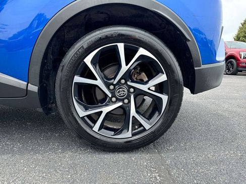 Used 2018 Toyota C-HR XLE FWD image 26