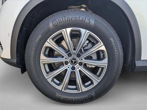 Certified 2025 Mercedes-Benz C 300 Sedan image 23