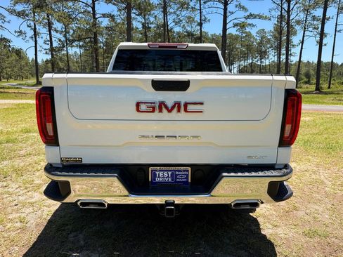Used 2026 GMC Sierra 1500 SLT w/ SLT Premium Package AWD/4WD image 4