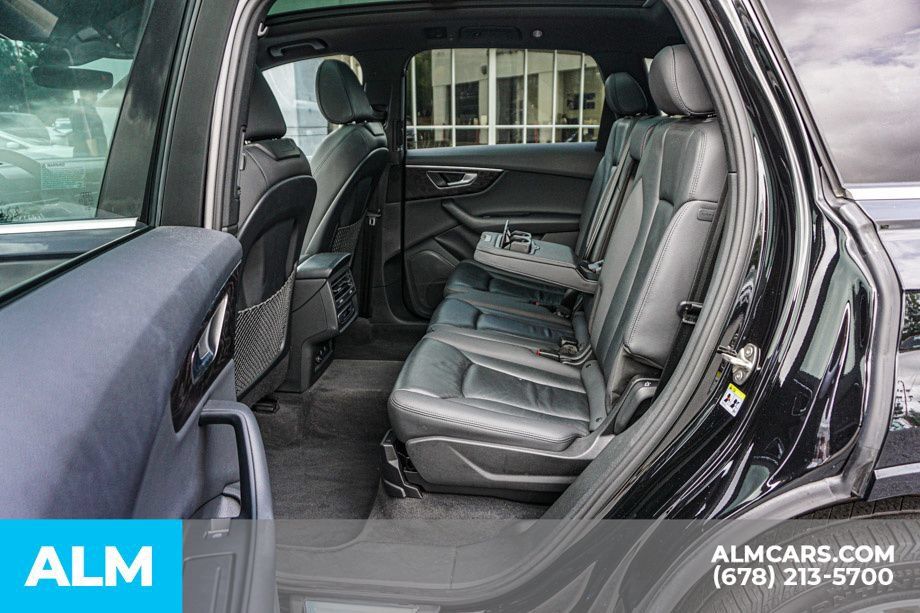 Used 2023 Audi Q7 2.0T Premium w/ Convenience Package AWD/4WD image 16