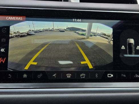 Used 2020 Land Rover Range Rover Sport SVR image 34