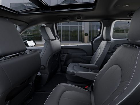 New 2026 Chrysler Pacifica Limited w/ S Appearance Package image 23