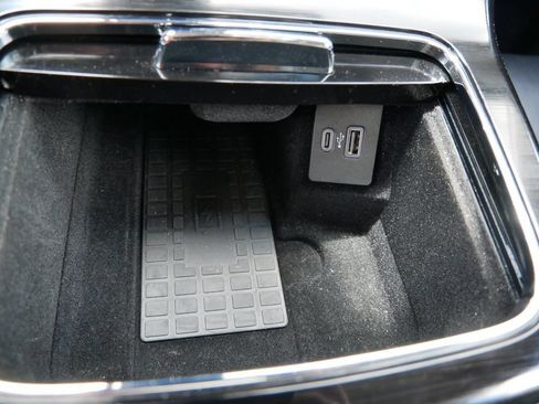 Used 2021 Lincoln Nautilus Reserve w/ Equipment Group 201A AWD/4WD image 25