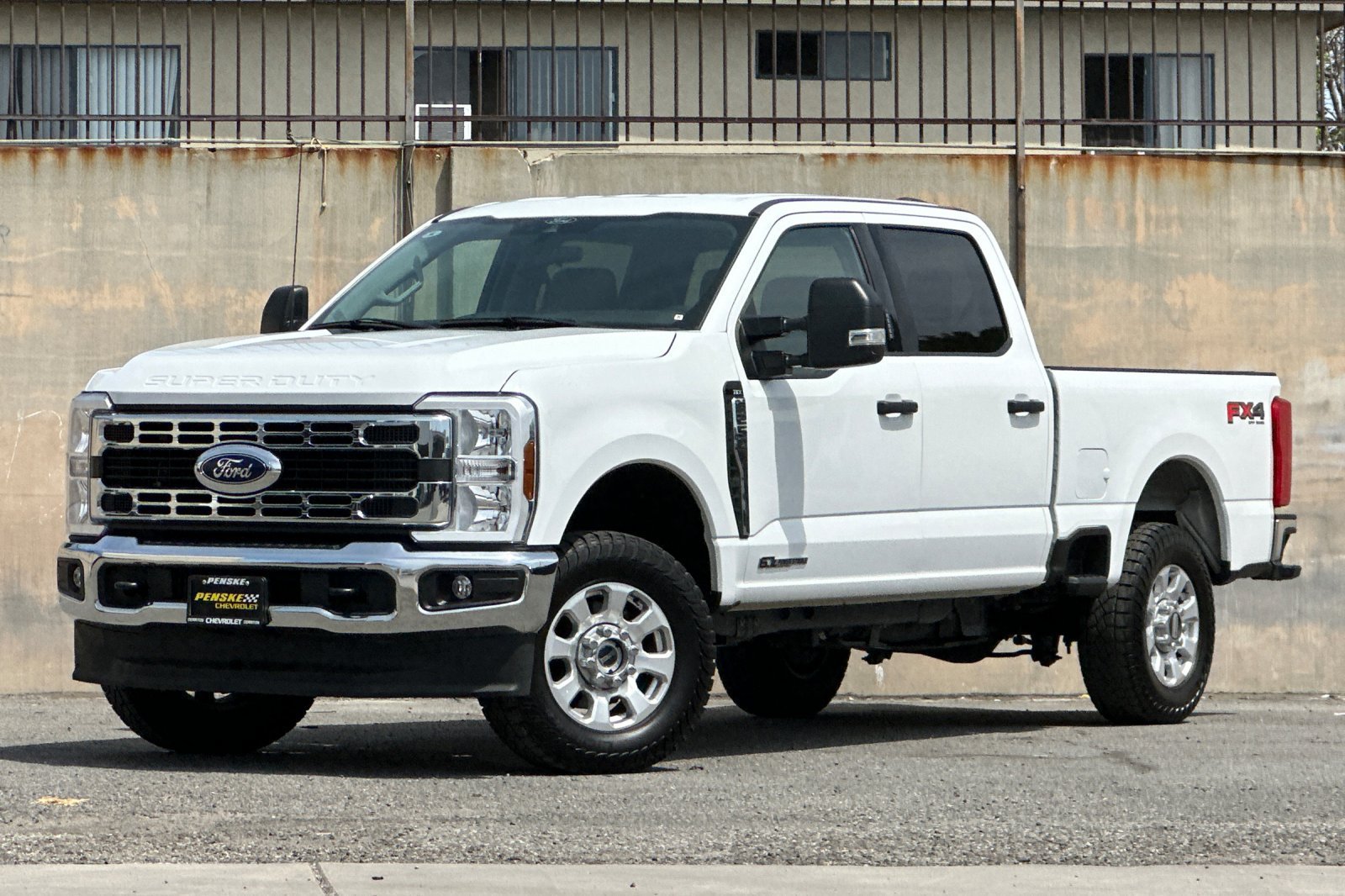 Used 2024 Ford F250 XLT w/ FX4 Off-Road Package AWD/4WD image 8