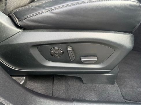 Used 2021 Ford Explorer Platinum w/ Equipment Group 601A AWD/4WD image 34