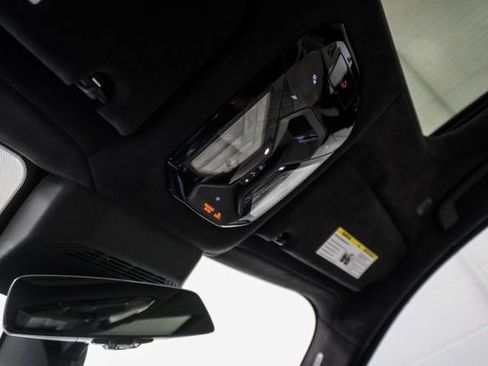 Used 2023 BMW 740i RWD image 26