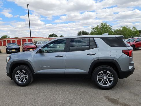 New 2026 GMC Terrain Elevation w/ Technology Package II FWD image 2