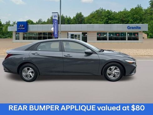 Certified 2025 Hyundai Elantra SE image 6