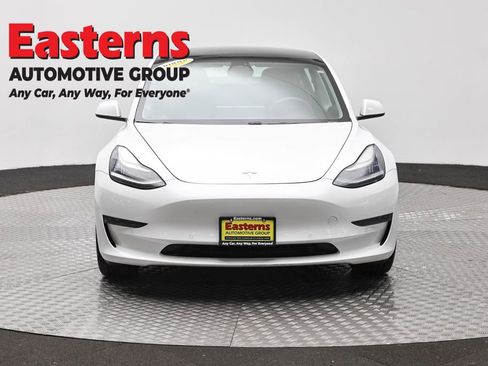 Used 2021 Tesla Model 3 Standard Range Plus RWD image 2