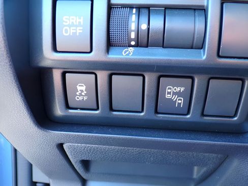 Used 2018 Subaru Crosstrek 2.0i Limited AWD/4WD image 24