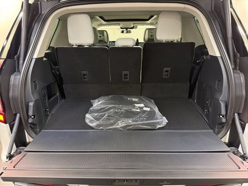 New 2026 Ford Expedition Platinum w/ Driver's Package AWD/4WD image 43