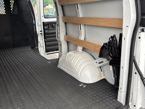 Used 2025 GMC Savana 2500 w/ Driver Convenience Package RWD image 13