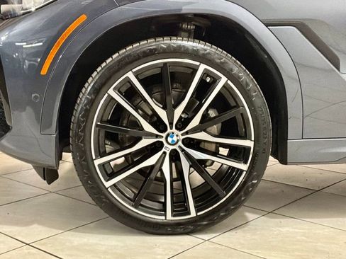 Used 2022 BMW X6 xDrive40i w/ M Sport Package image 15